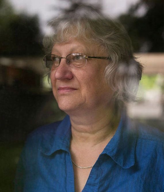 Barbara Thom