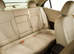 2013-Chevrolet-Malibu-back-seat.jpg