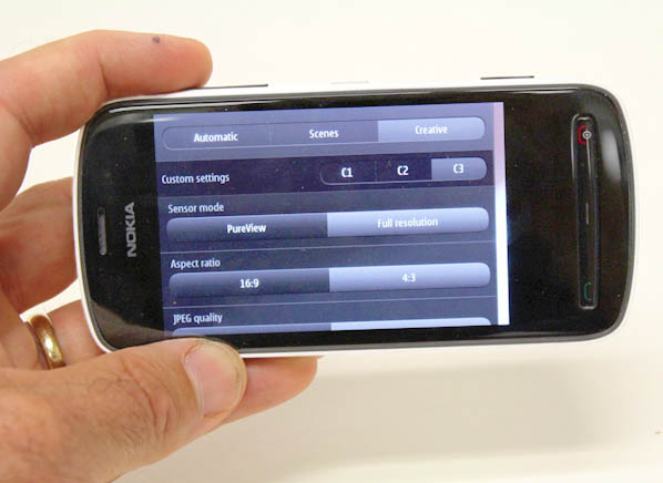 electronics_nokia-808-menu(L).jpg