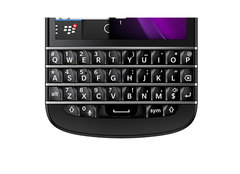 Q10-phone-keyboard-close.jpg
